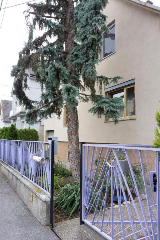Exclusive Apartment Donau-City P&R Vienna Exterior photo